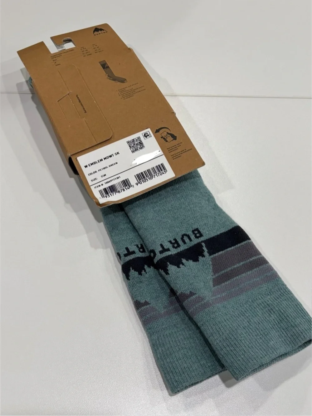 Burton Women's Small Medium Emblem Midweight Socks Ski Snowboard NWT Blue